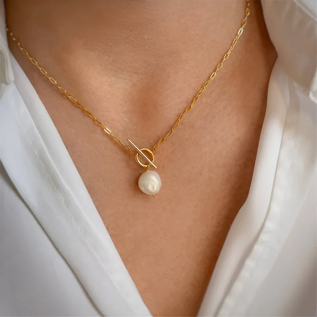 Elegant Pearl Necklace