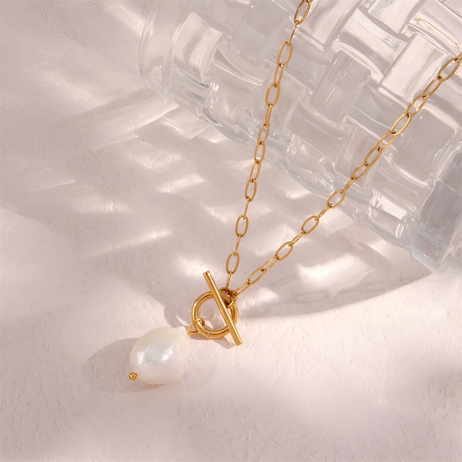 Elegant Pearl Necklace